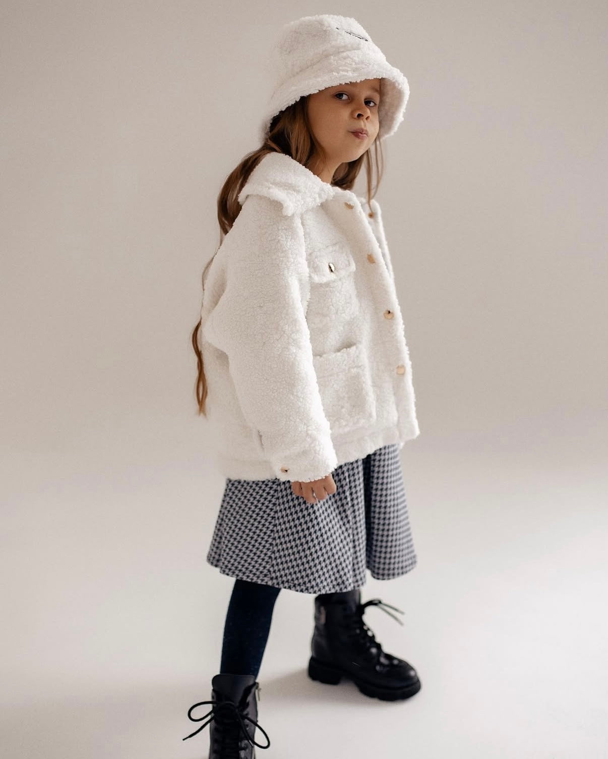 Хутряна куртка для дівчинки